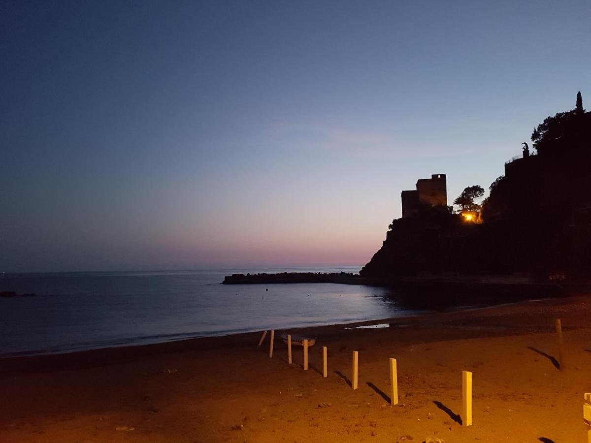 Dume Cosy Apt - Central - Near The Beach With A.C. Monterosso al Mare Luaran gambar